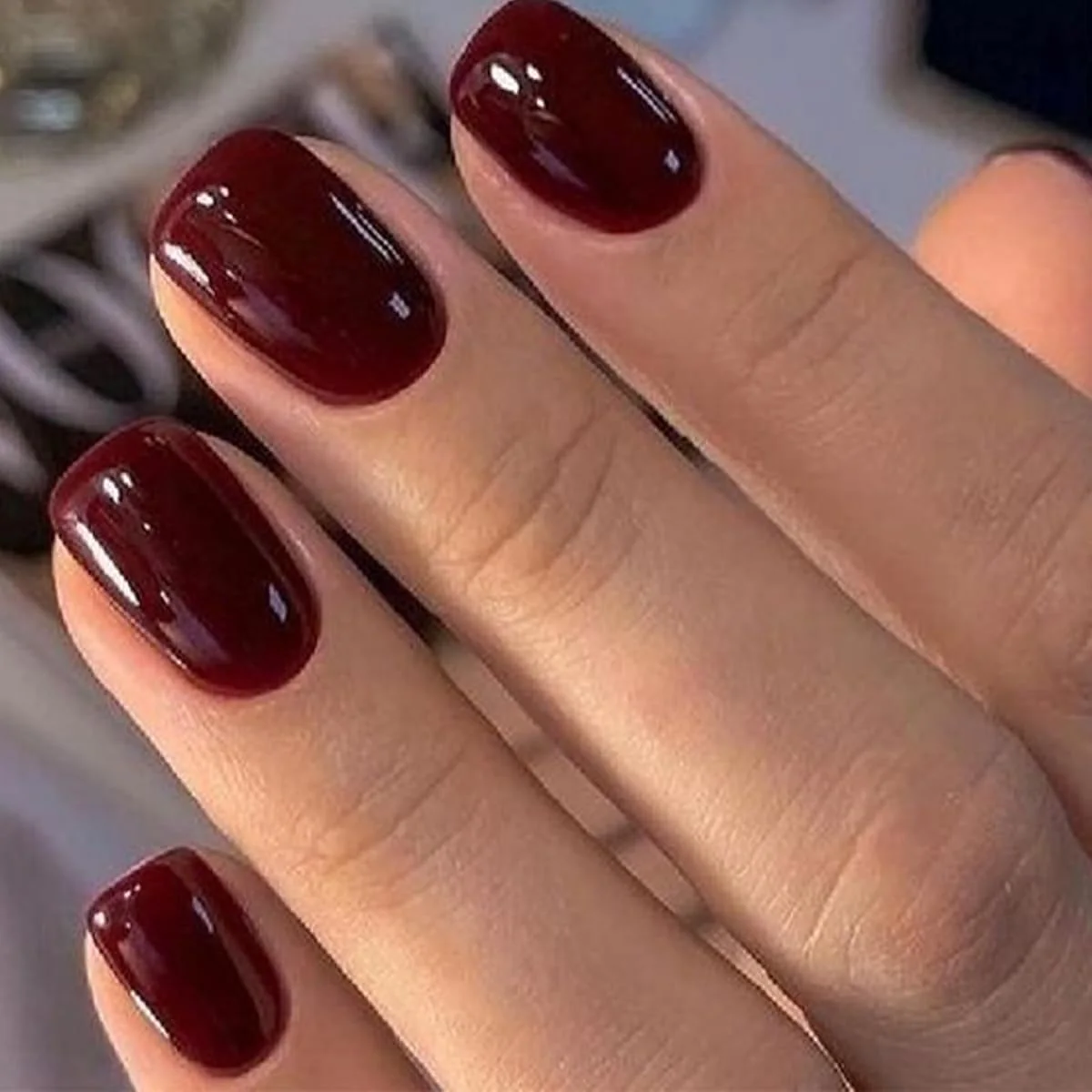 modelones Burgundy Press-On Nails (Short Square)