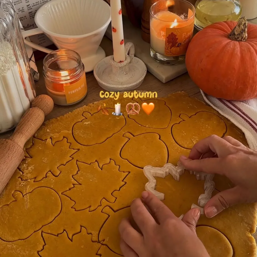 Bake some spiced autumn cookies