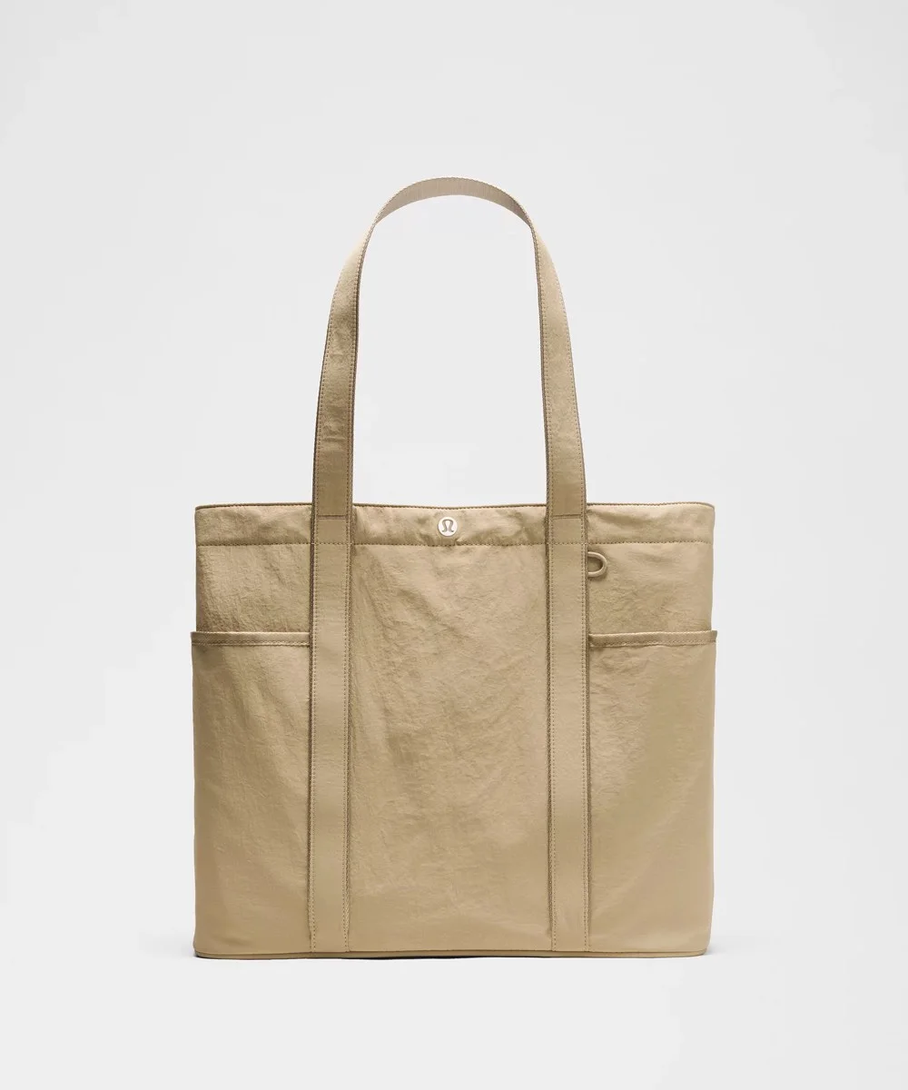 Daily Multi-Pocket Tote Bag 20L | Men's Bags,Purses,Wallets | lululemon