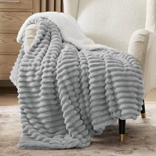 Bedsure Sherpa Throw Blanket