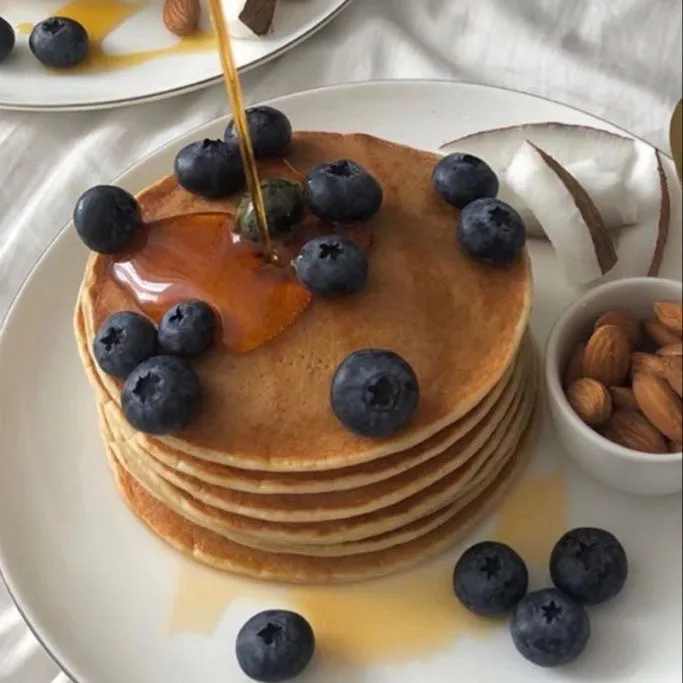 Idea for the weekend: cooking pancakes