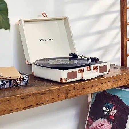 Vinyl records player