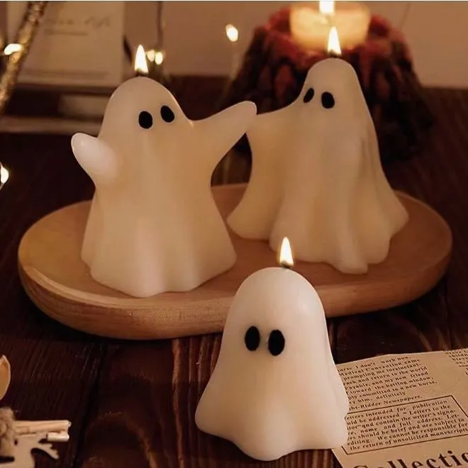 Handmade Halloween Ghost-Shaped Aromatherapy Candle