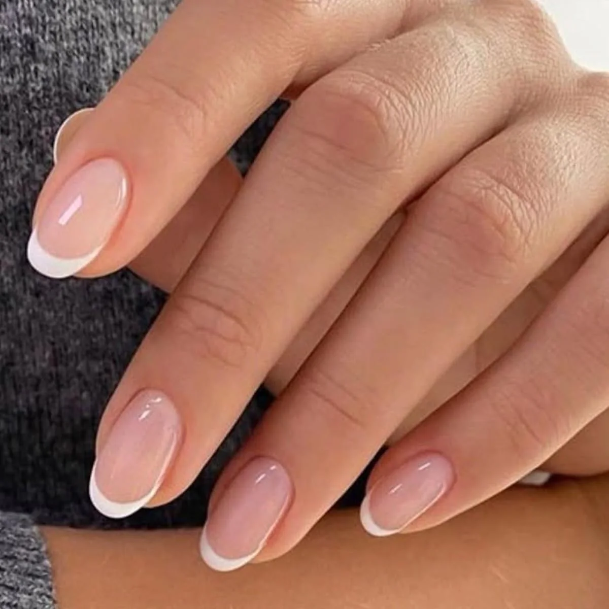 modelones French Tip Press-On Nails (Short Oval)