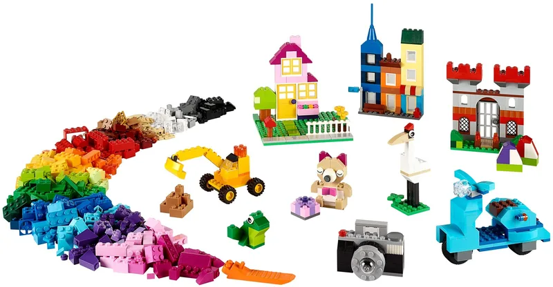 9. LEGO Classic Large Creative Brick Box (790 Pieces)