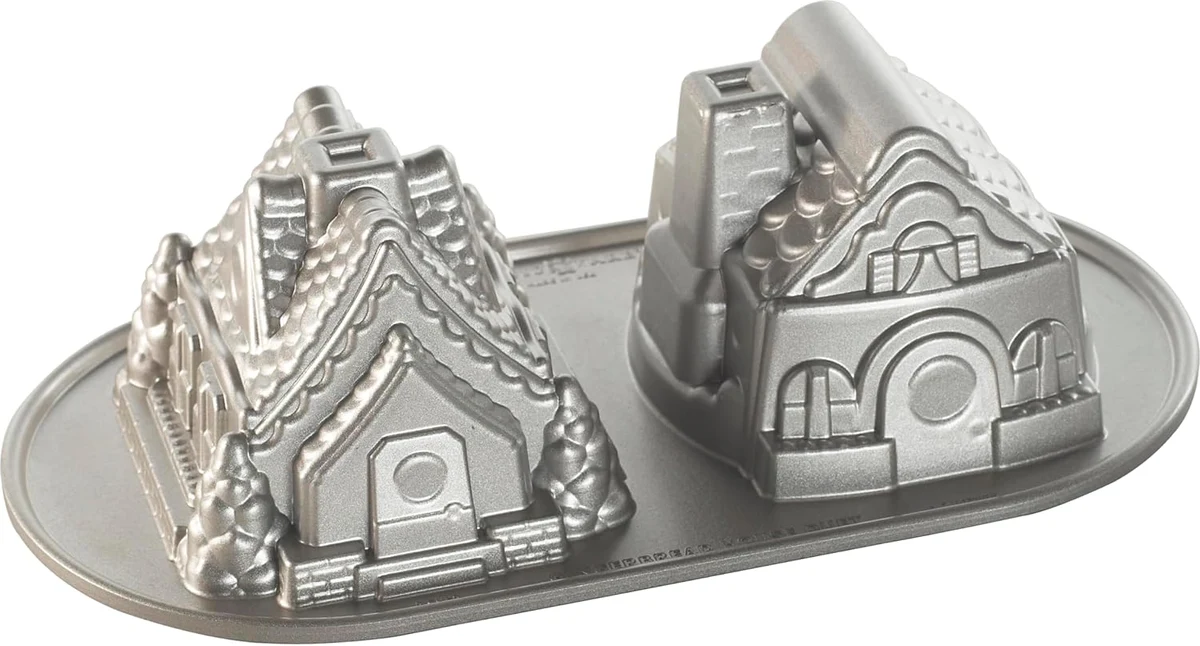 Nordic Ware Gingerbread House Duet Pan