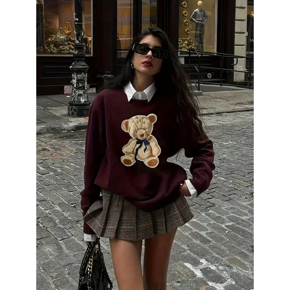 24. Bear Motif Crewneck Sweater (Wine)