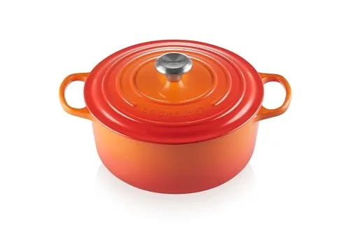 Le Creuset Signature Enameled Cast Iron Dutch Oven (5.5 qt)