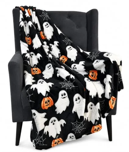 Halloween Fleece Throw Blanket — Pumpkins & Ghosts